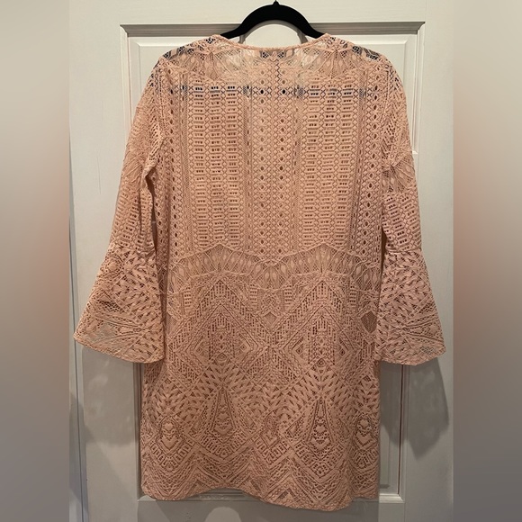 BCBG Max Azria blush pink lace mini dress with flutter sleeves - Picture 2 of 4